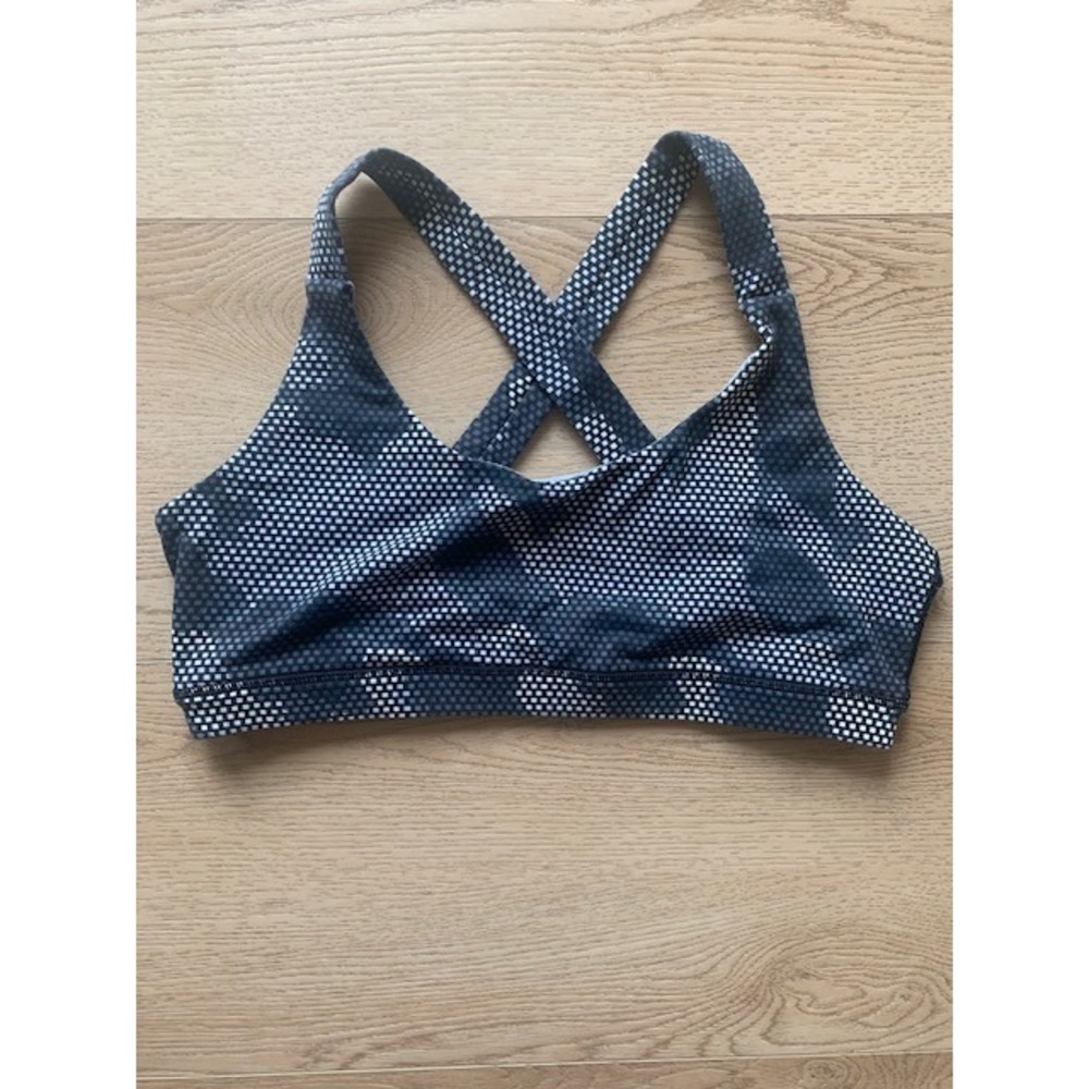 Lululemon Energy Bra Grey Pixel Camo Cross Back Sports Bra Size 12 Guess